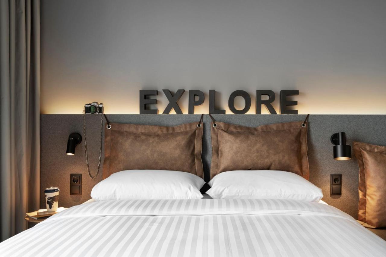 Moxy Tromso Hotel Bagian luar foto