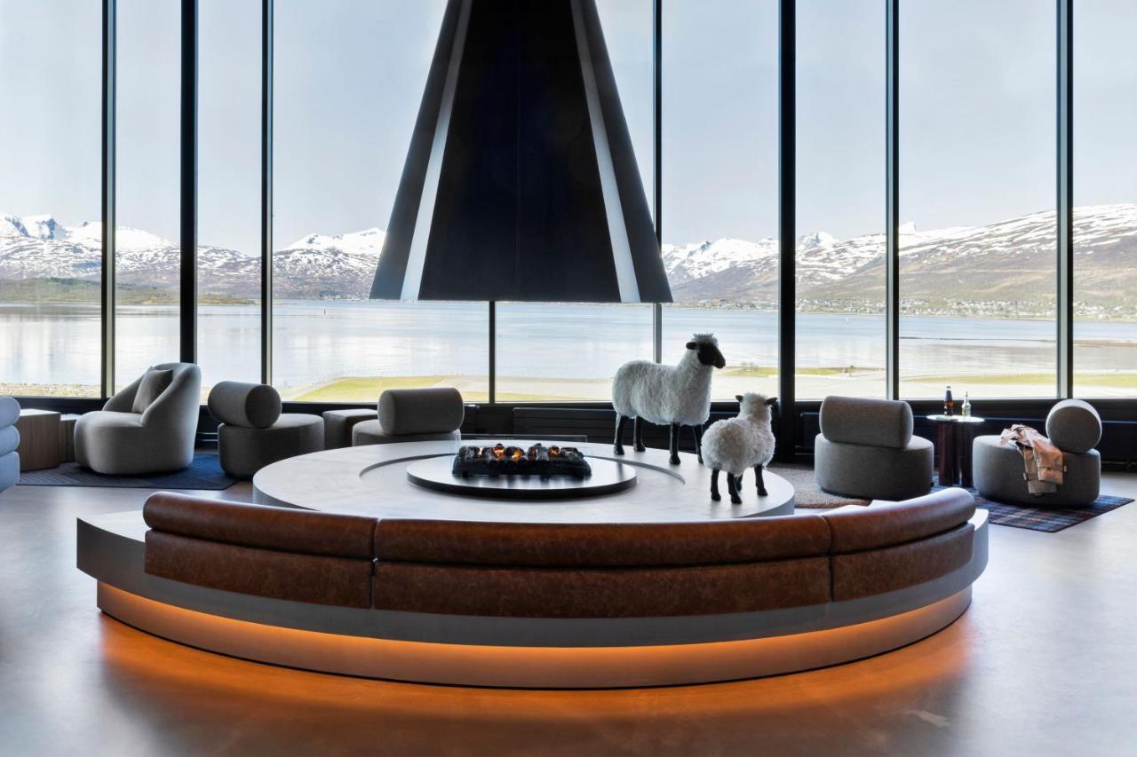 Moxy Tromso Hotel Bagian luar foto