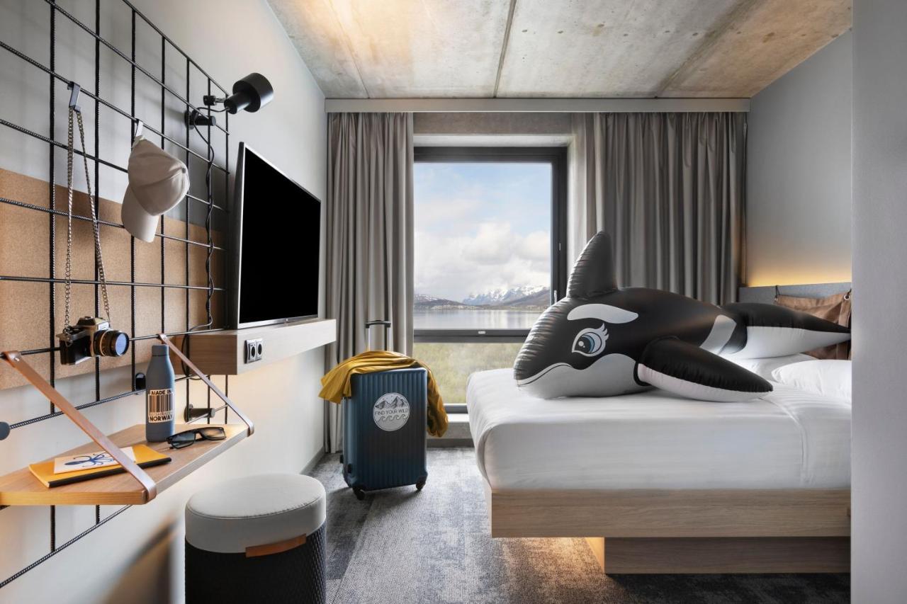 Moxy Tromso Hotel Bagian luar foto